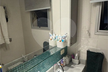 Apartamento à venda com 2 quartos, sendo 1 suíte, em Vila Olímpia, São Paulo, SP