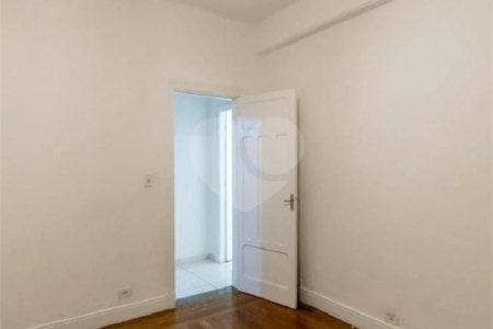 Apartamento à venda com 2 quartos em República, São Paulo, SP