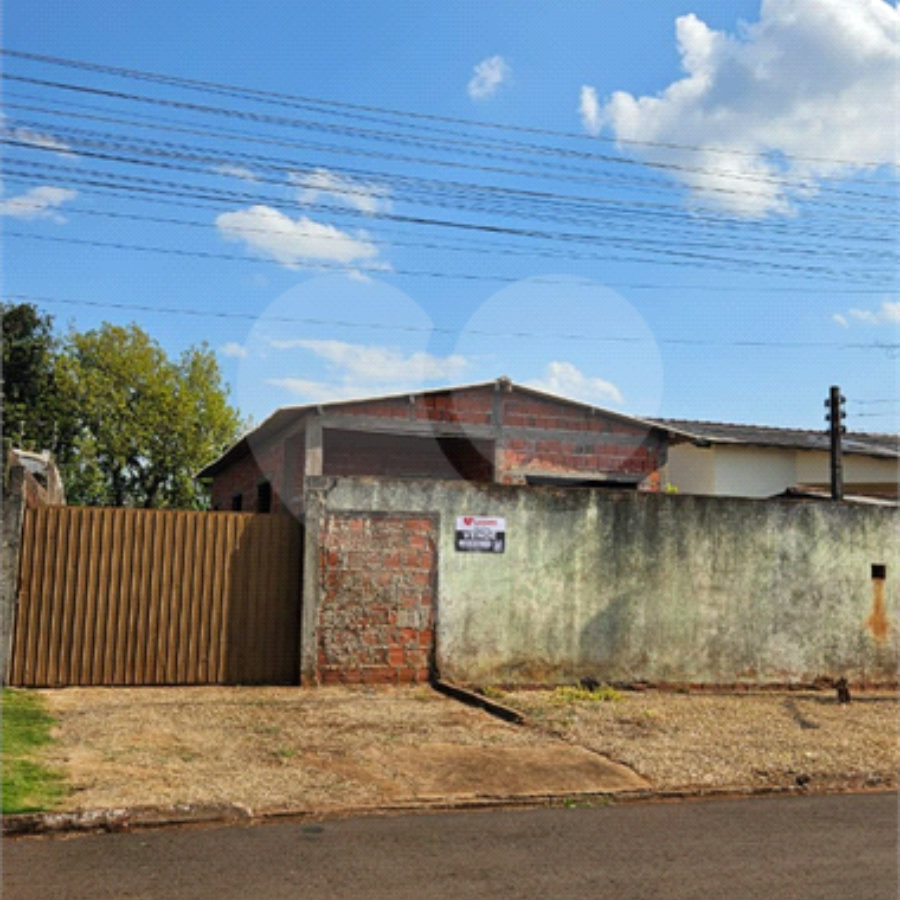 Casa à venda com 3 quartos, sendo 1 suíte, em Vila Áurea, Ponta Porã, MS