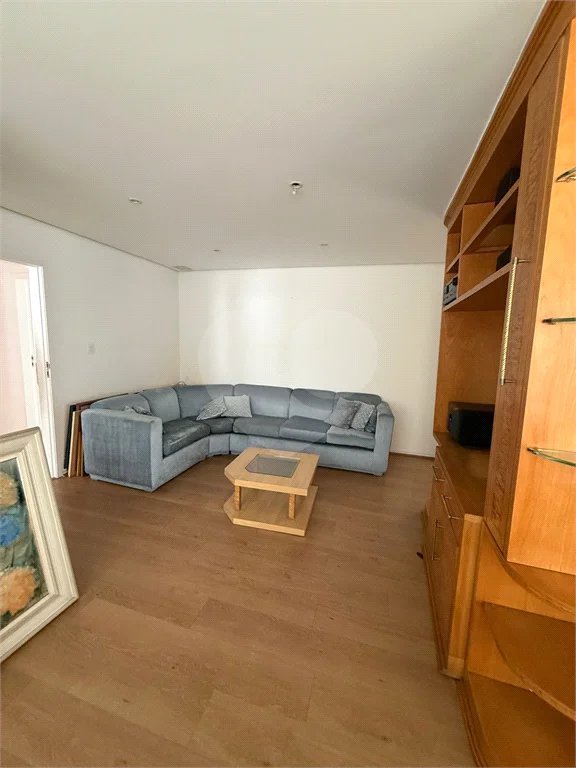 Triplex à venda ou para alugar com 3 suítes em Vila Suzana, São Paulo, SP