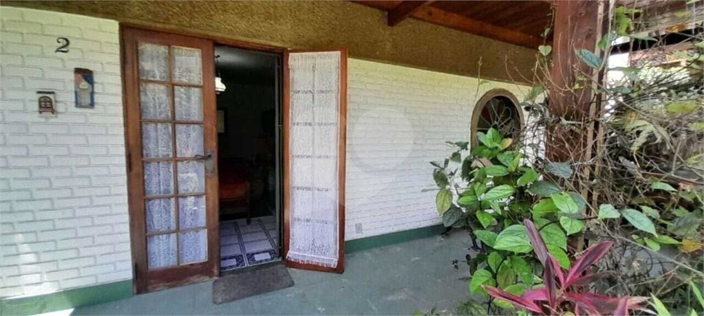 Casa à venda com 3 quartos, sendo 1 suíte,  em Corta Vento, Teresópolis, RJ