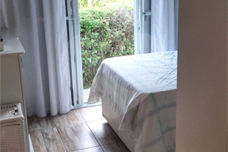 Casa à venda com 3 quartos, sendo 1 suíte, em Condomínio Flamboyant-b, Atibaia, SP