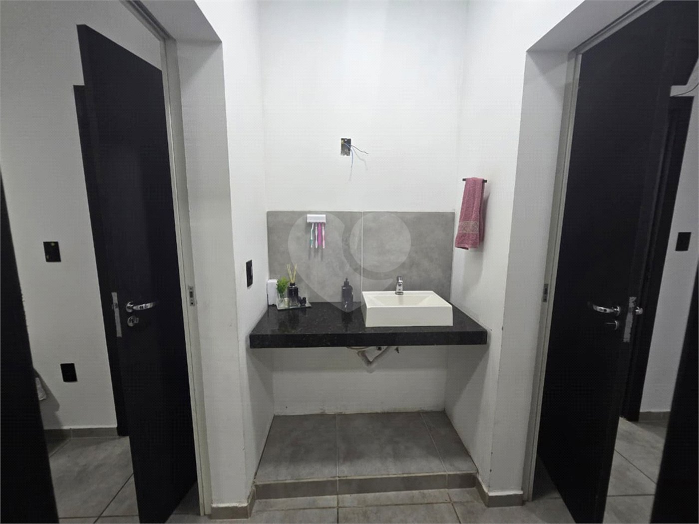 Casa à venda com 3 quartos, sendo 1 suíte, em Vila Santana, Itapetininga, SP