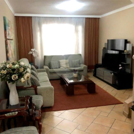 Sobrado à venda com 4 quartos, sendo 2 suítes, em Jardim Campo Limpo, São Paulo, SP