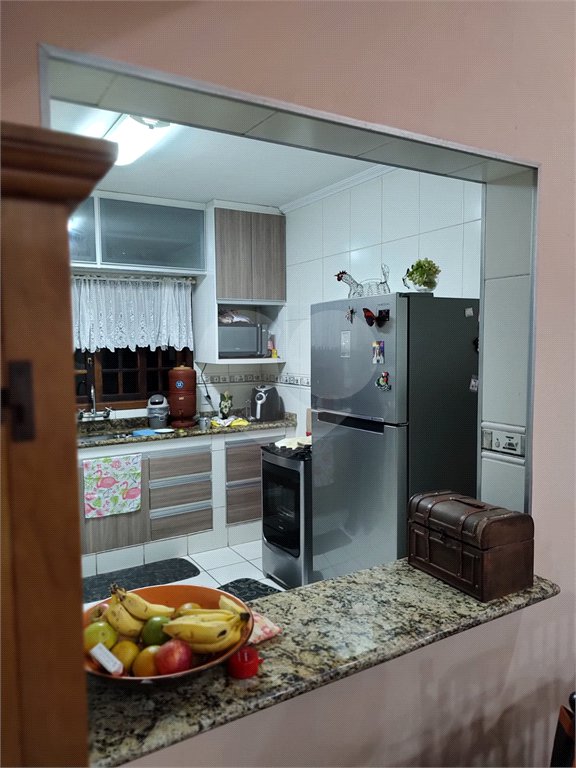Casa à venda com 4 quartos, sendo 1 suíte, no condomínio Parque Suiça, Caieiras - SP