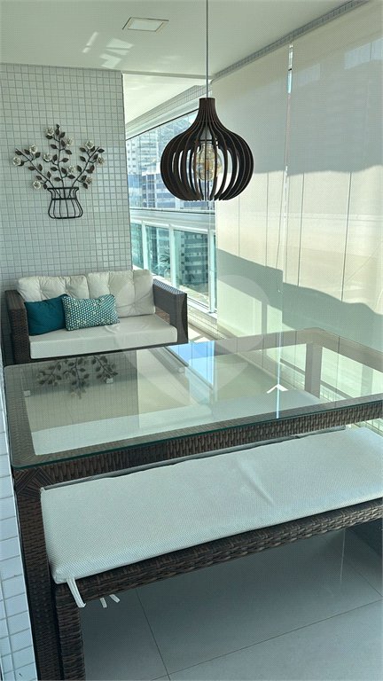 Apartamento à venda com 3 quartos, sendo 1 suíte, em Canto do Forte, Praia Grande, SP