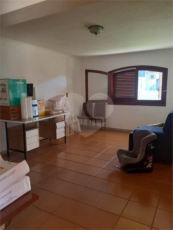 Casa à venda com 3 quartos, sendo 1 suíte, no Centro, Vinhedo, SP