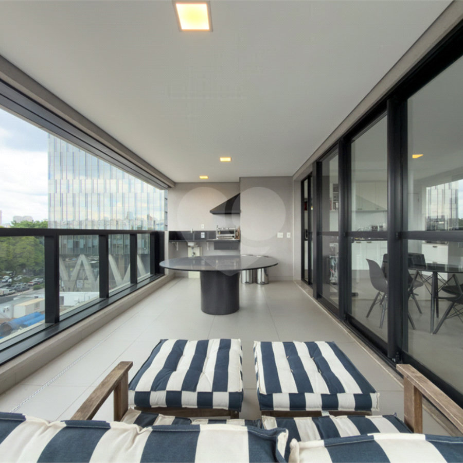 Apartamento à venda com 3 suítes em Pinheiros, São Paulo, SP