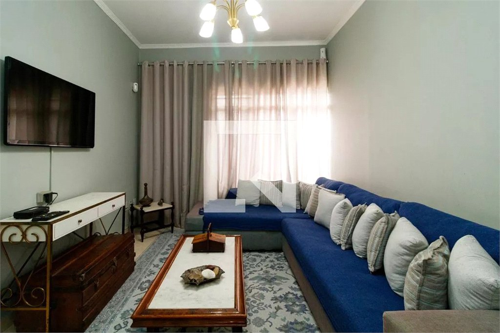 Casa à venda com 4 quartos, sendo 1 suíte,  em Vila Constança, São Paulo, SP