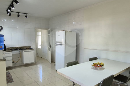 Casa à venda ou para alugar com 3 suítes no condomínio Jardim Theodora, Itu - SP