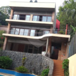 Casa à venda com 4 quartos, sendo 2 suítes, no condomínio Champs Elysees Village, Mairiporã - SP