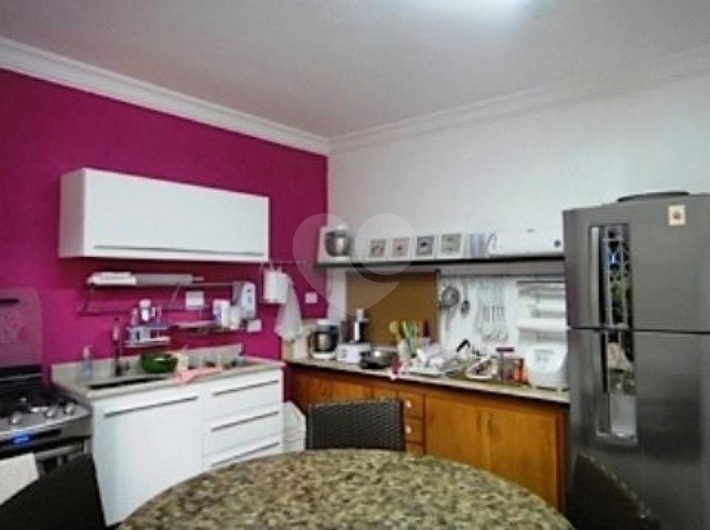 Casa à venda com 4 quartos, sendo 3 suítes, no condomínio Residencial Jardim Itatinga, São Paulo - SP