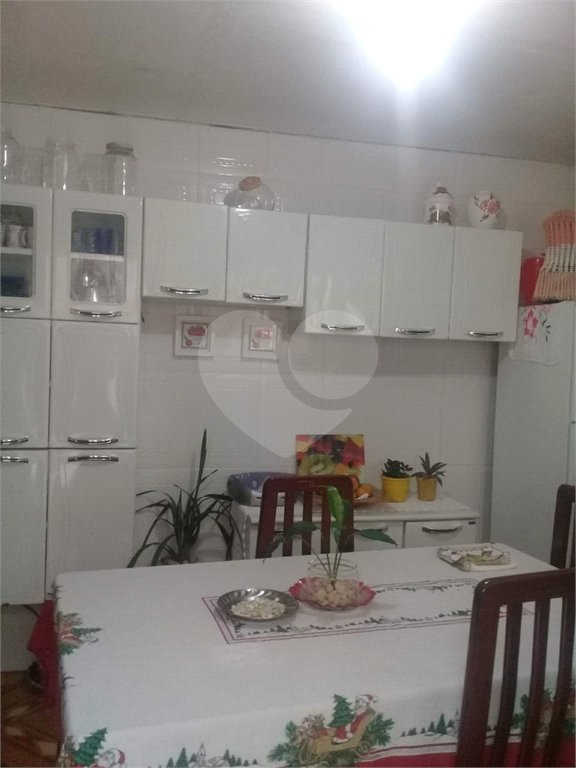 Sobrado à venda com 3 quartos no Brasilândia, São Paulo, SP