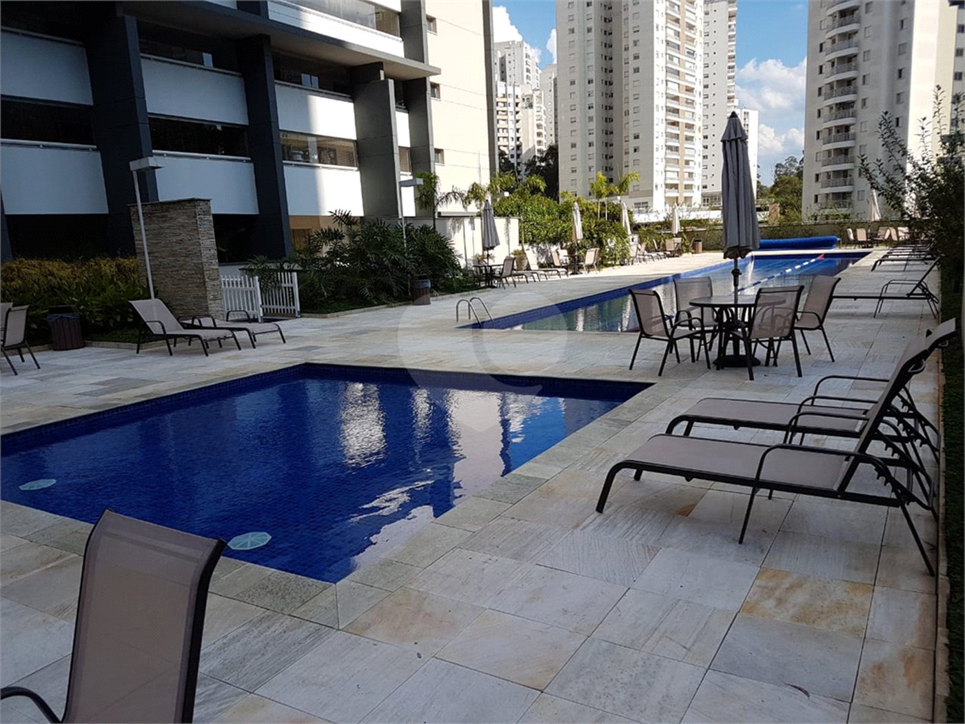 Apartamento à venda com 3 suítes em Jardim Londrina, São Paulo, SP