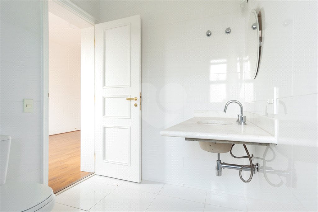 Duplex à venda com 6 quartos, sendo 4 suítes, em Alto de Pinheiros, São Paulo, SP