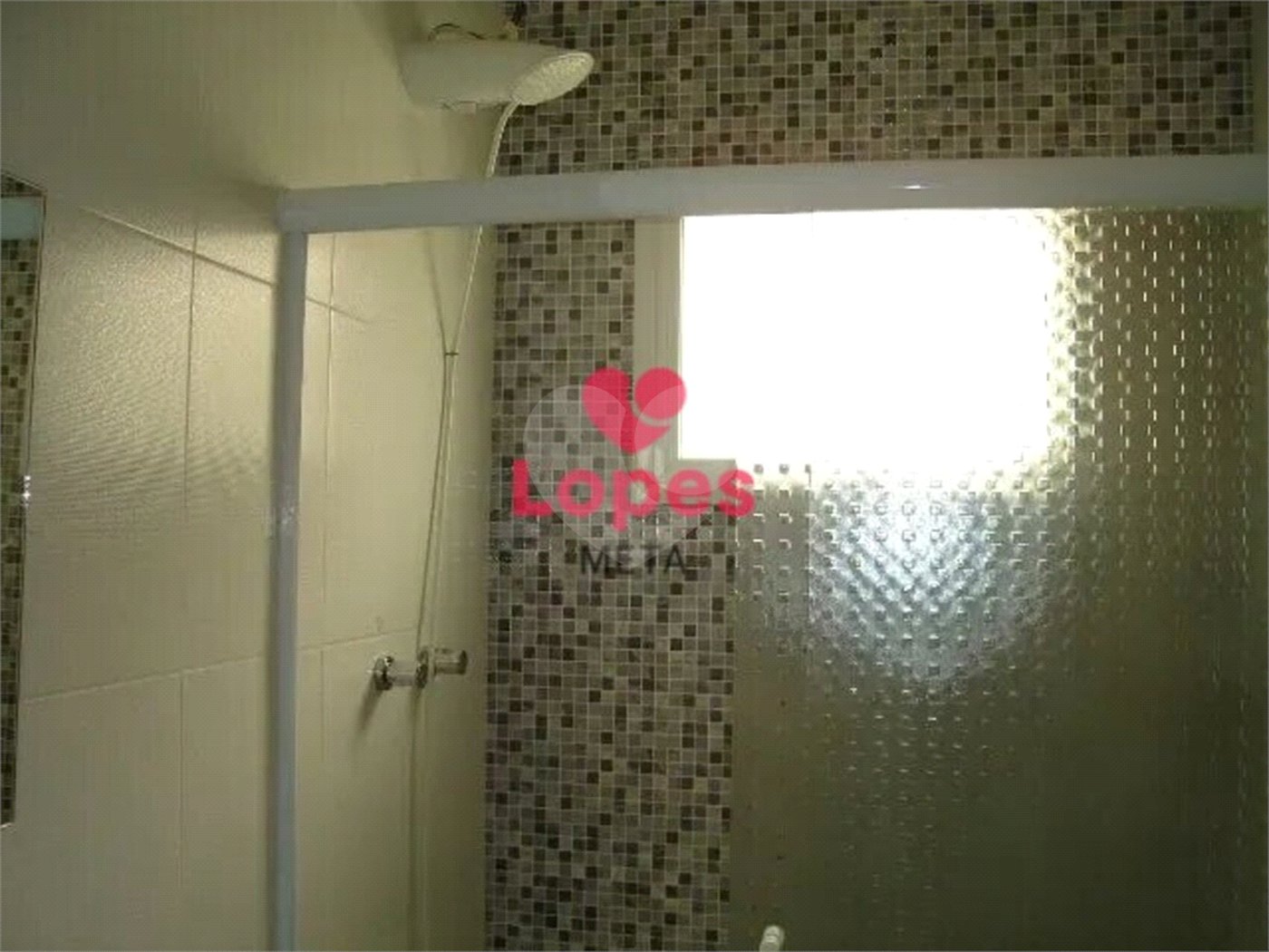 Casa à venda com 3 quartos, sendo 2 suítes, no condomínio Floradas Paratey, São José dos Campos - SP