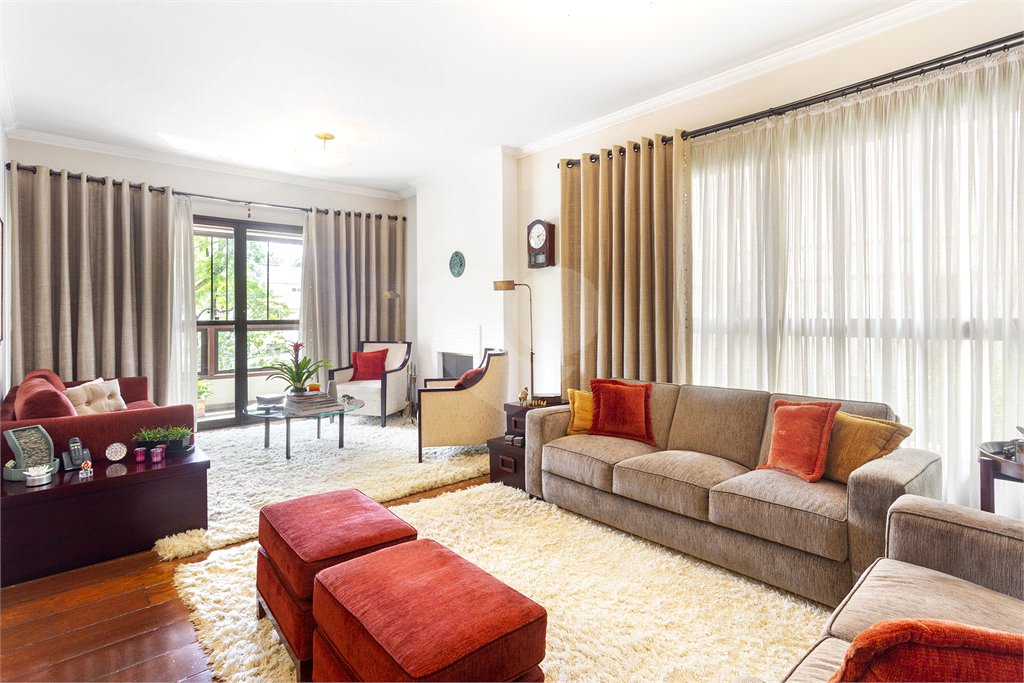 Apartamento à venda com 4 quartos, sendo 3 suítes, em Jardim Prudência, São Paulo, SP