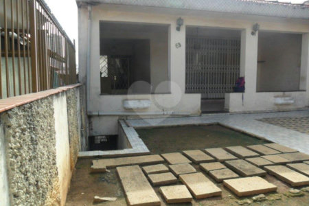 Casa Térrea à venda com 3 quartos em Santa Teresinha, São Paulo, SP