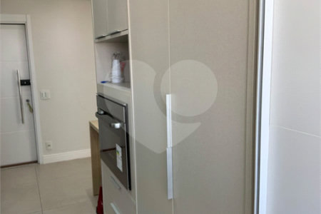 Apartamento à venda ou para alugar com 2 suítes em Vila Olímpia, São Paulo, SP
