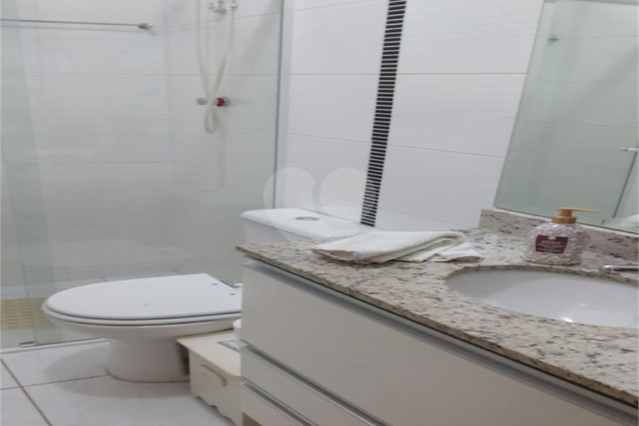 Casa à venda com 3 quartos, sendo 2 suítes, no condomínio Villa's Residencial, São Paulo - SP