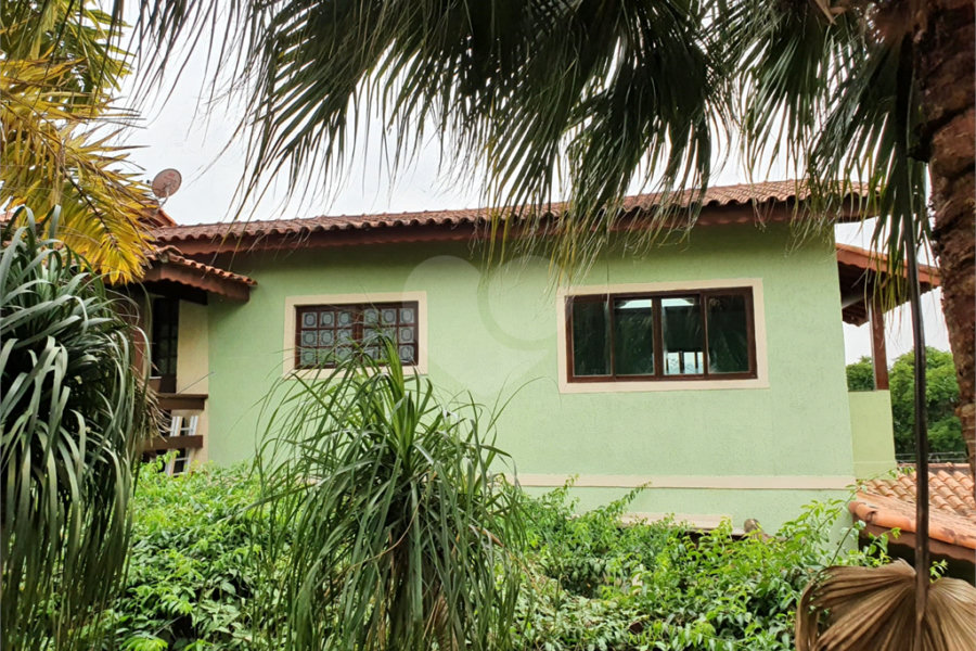 Casa à venda com 3 quartos, sendo 2 suítes, no condomínio Residencial Jardim Lago da Cantareira, Mairiporã - SP
