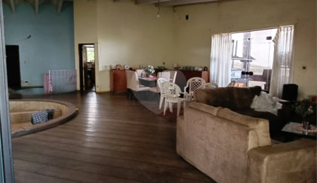 Casa para alugar com 4 suítes em Vila Carmosina, São Paulo, SP
