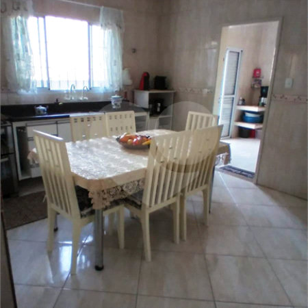 Sobrado à venda com 5 quartos, sendo 1 suíte, em Vila Maria Alta, São Paulo, SP