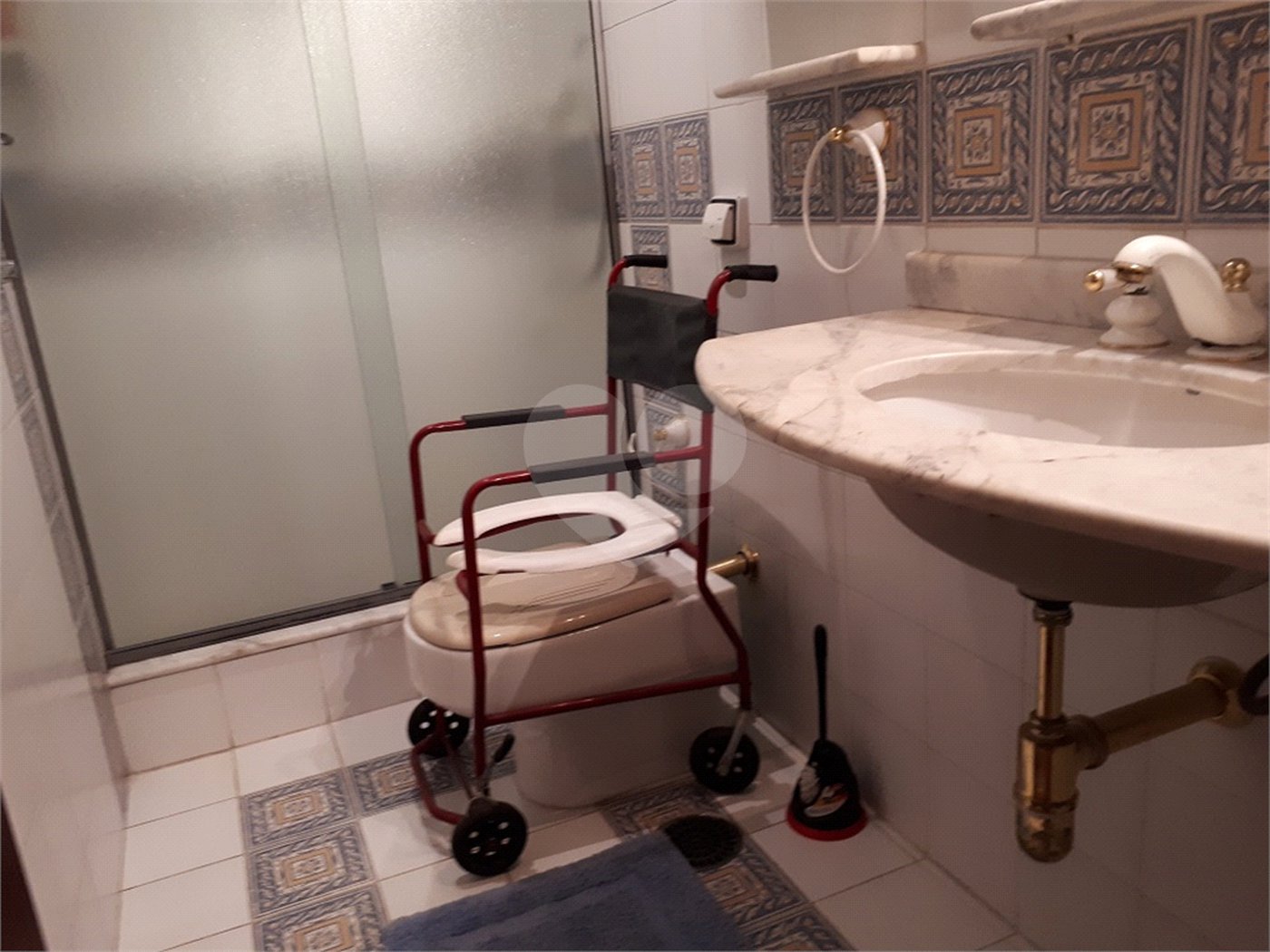 Apartamento à venda com 3 quartos, sendo 1 suíte,  em Santa Cecília, São Paulo, SP