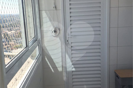 Apartamento à venda com 2 suítes em Vila Scarpelli, Santo André, SP