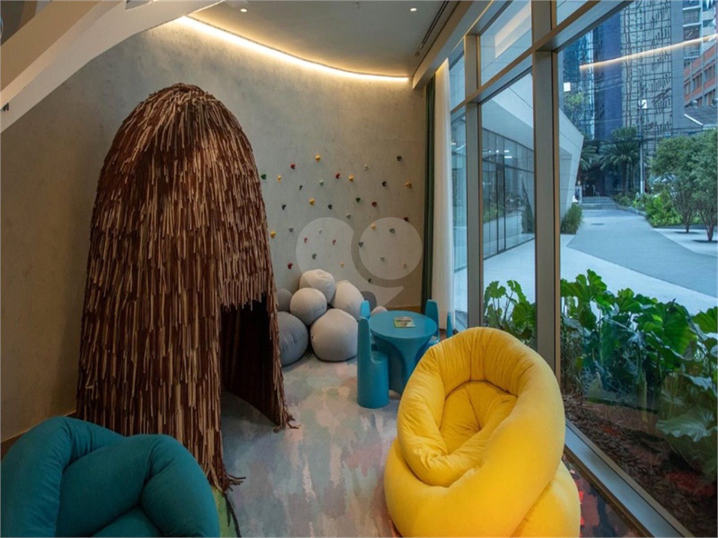 Apartamento à venda com 2 suítes em Vila Olímpia, São Paulo, SP