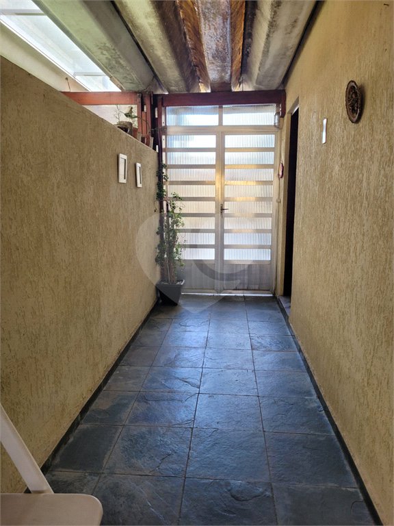 Sobrado à venda com 3 quartos, sendo 1 suíte, em Jardim da Glória, Cotia, SP