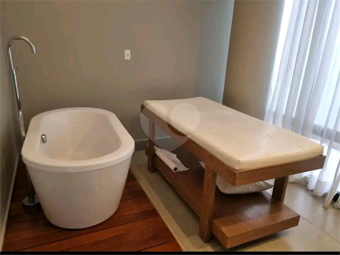 Apartamento à venda com 2 quartos, sendo 1 suíte, em Pinheiros, São Paulo, SP