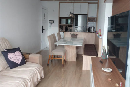 Apartamento à venda com 3 quartos, sendo 1 suíte, em Santo Amaro, São Paulo, SP