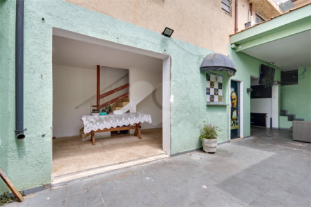Casa à venda com 5 quartos, sendo 3 suítes, em Santo Amaro, São Paulo, SP