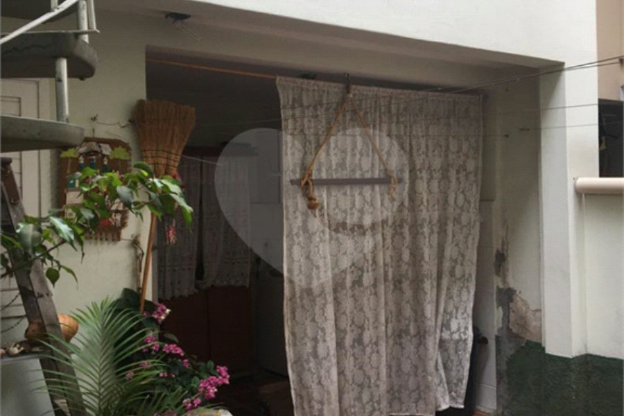 Sobrado à venda com 4 quartos, sendo 2 suítes, em Parada Inglesa, São Paulo, SP
