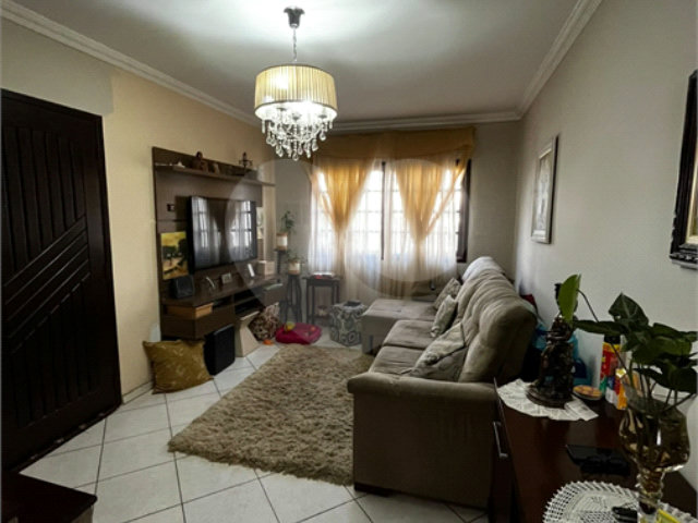 Sobrado à venda com 3 quartos, sendo 1 suíte,  em Jaraguá, São Paulo, SP