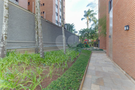Apartamento para alugar com 3 quartos, sendo 1 suíte, em Alto da Boa Vista, São Paulo, SP