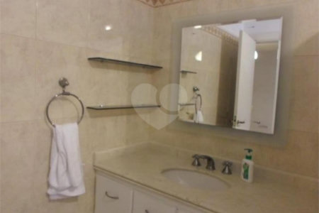 Casa à venda com 3 suítes em Nova Gardênia, Atibaia, SP
