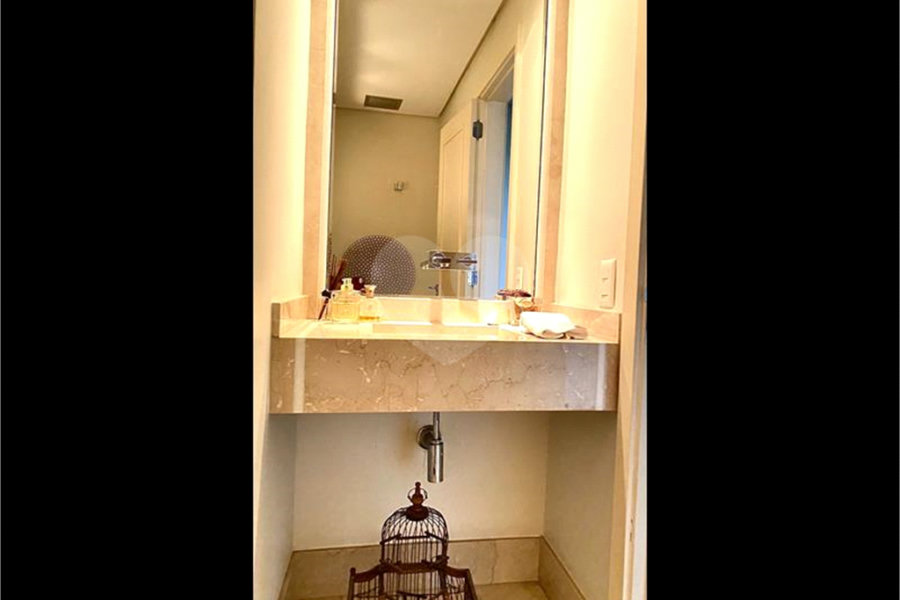 Apartamento à venda com 4 quartos, sendo 3 suítes, em Morumbi, São Paulo, SP