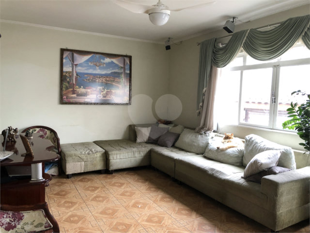 Sobrado à venda com 3 quartos, sendo 1 suíte,  em Vila Gustavo, São Paulo, SP