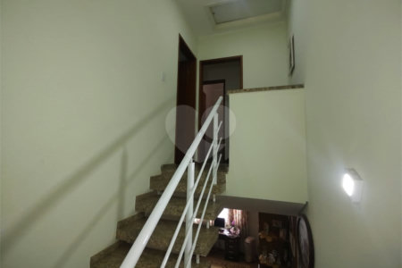 Casa à venda com 3 suítes no condomínio Morada das Hortênsias, São Paulo - SP