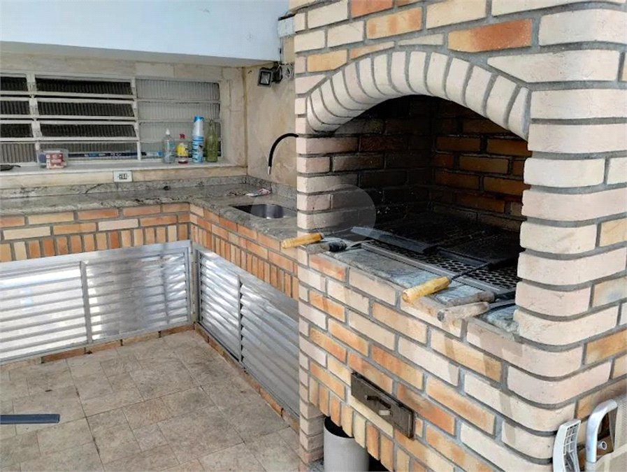 Casa à venda com 3 quartos, sendo 1 suíte,  em Vila Mariana, São Paulo, SP