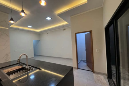 Casa à venda com 2 quartos, sendo 1 suíte,  em Santa Helena, Três Lagoas, MS