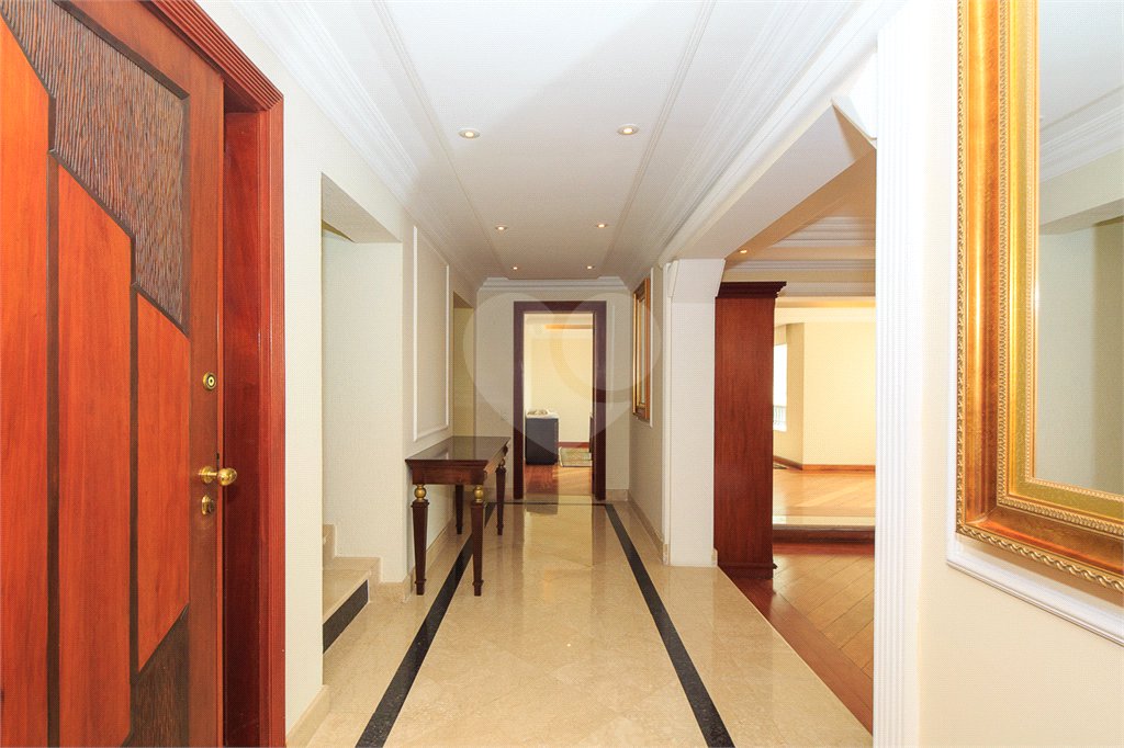 Cobertura à venda com 5 quartos, sendo 4 suítes, em Jardim Marajoara, São Paulo, SP