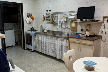 Apartamento à venda com 3 quartos, sendo 1 suíte,  em Jardim das Acácias, São Paulo, SP