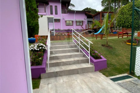 Casa à venda com 7 suítes no condomínio Capela do Barreiro, Itatiba - SP