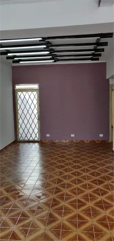 Casa à venda com 3 quartos em Água Branca, São Paulo, SP