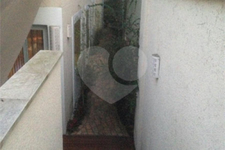 Sobrado à venda com 4 quartos, sendo 1 suíte, em Jardim Novo Mundo, São Paulo, SP