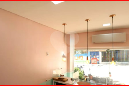 Sobrado à venda com 2 quartos, sendo 1 suíte,  em Água Branca, São Paulo, SP