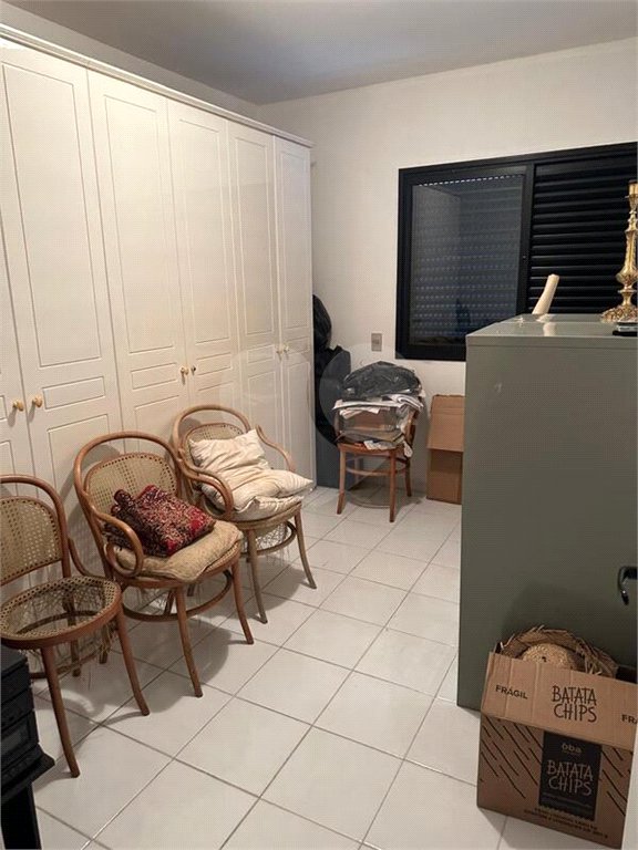 Apartamento para alugar com 4 quartos, sendo 2 suítes,  em Real Parque, São Paulo, SP